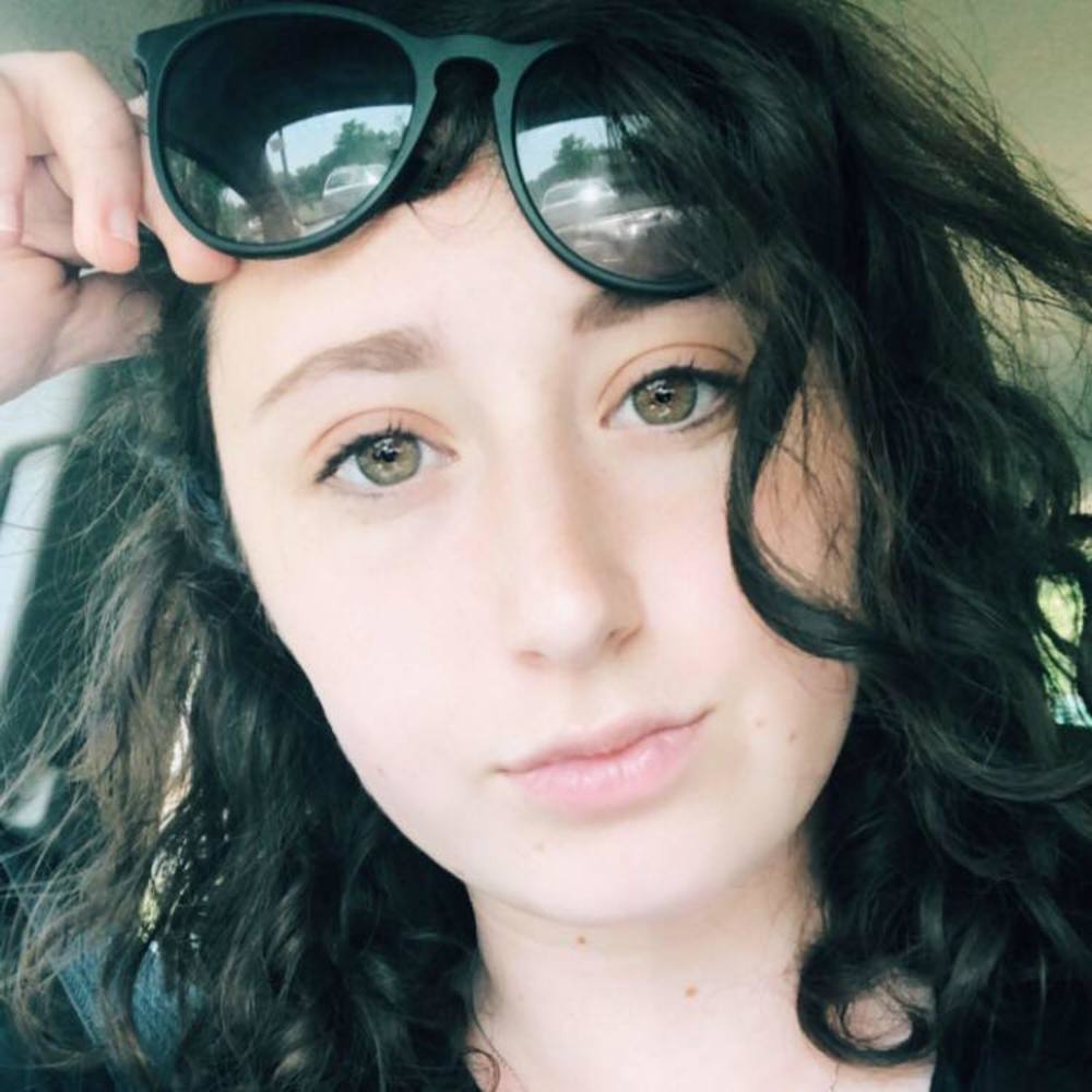 Meet your Posher, Kayla